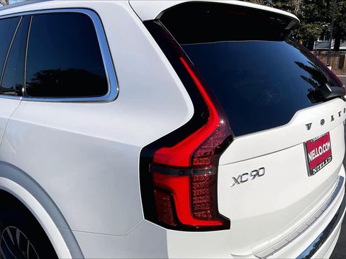 New 2026 Volvo XC90 T8 Plus w/ Protection Package image 25