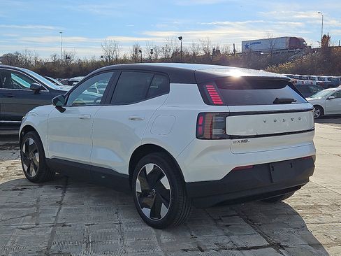 New 2026 Volvo EX30 Plus image 4