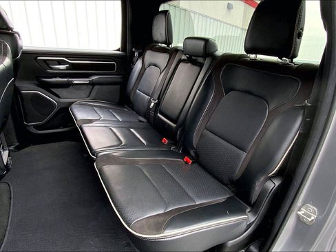 Used 2024 RAM 1500 Laramie AWD/4WD image 24