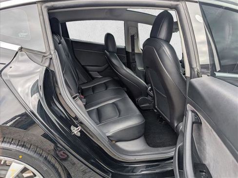 Used 2020 Tesla Model 3 Standard Range image 20
