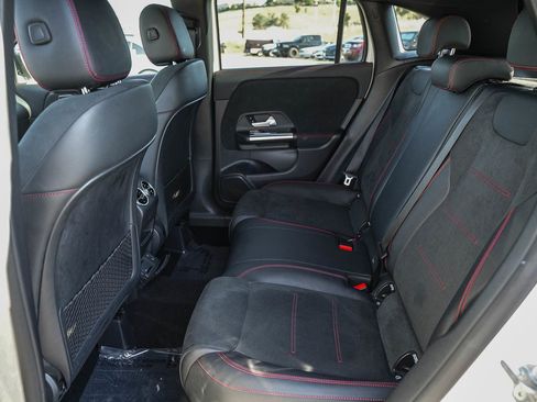 Used 2022 Mercedes-Benz GLA 250 image 18
