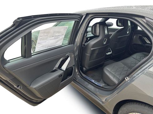 New 2026 BMW 740i xDrive image 22