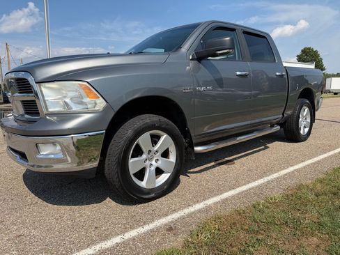Used 2009 Dodge Ram 1500 Truck SLT w/ Big Horn Regional Pkg AWD/4WD image 3