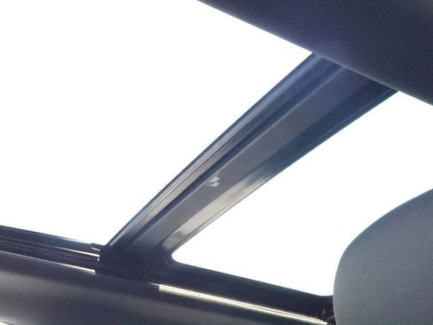 Used 2018 Ford F150 XLT w/ Equipment Group 302A Luxury image 17