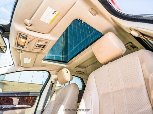 Used 2012 Jaguar XJ image 28