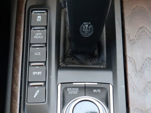 Used 2022 Maserati Levante GT image 38