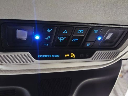 Used 2025 Ford Expedition Active image 13