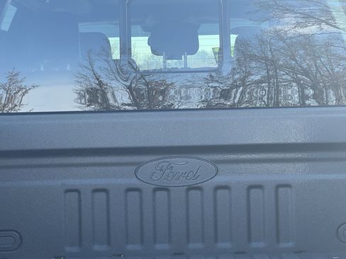 Used 2024 Ford F350 Lariat w/ Lariat Ultimate Package image 28