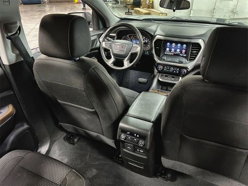 Used 2023 GMC Acadia SLE w/ Driver Convenience Package image 20