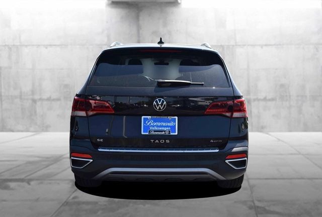 Certified 2023 Volkswagen Taos SE w/ Panoramic Sunroof Package AWD/4WD image 6