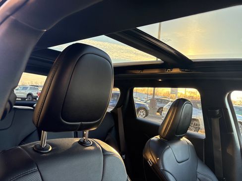 Used 2021 Jeep Cherokee Latitude Lux 80th Anniv w/ Quick Order Package 26U 80TH image 8