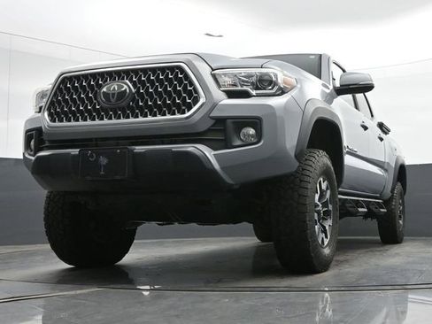 Used 2019 Toyota Tacoma TRD Off-Road image 9