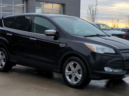 Used 2016 Ford Escape SE w/ SE Cold Weather Package image 9