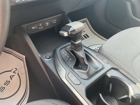 Used 2025 Kia K4 FWD image 22