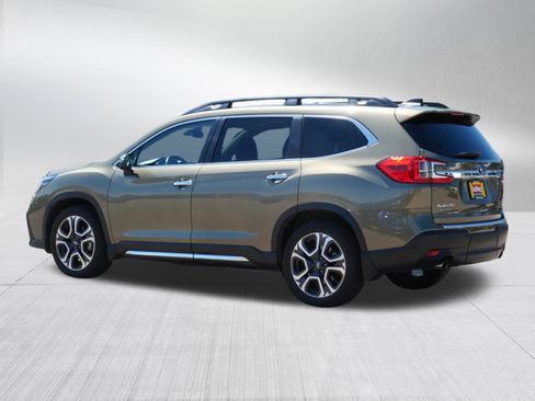 Used 2023 Subaru Ascent Touring AWD/4WD image 5
