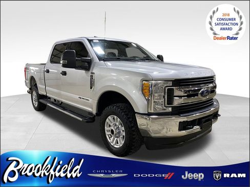 Used 2017 Ford F250 XLT AWD/4WD image 1
