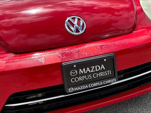 Used 2018 Volkswagen Beetle 2.0T S FWD image 32