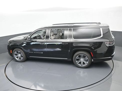 Used 2024 Jeep Grand Wagoneer L 4WD image 64