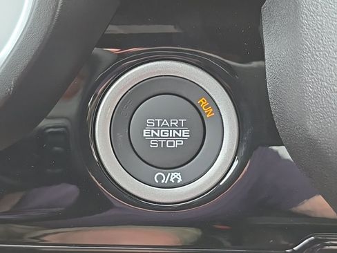 New 2026 RAM 1500 Laramie AWD/4WD image 6