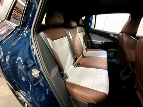 Used 2023 Volkswagen ID.4 Pro RWD image 28