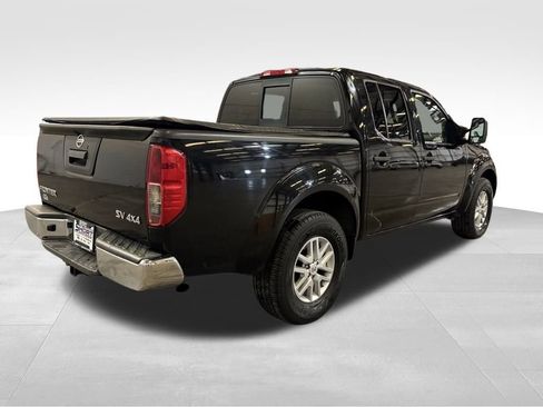 Used 2016 Nissan Frontier SV image 5