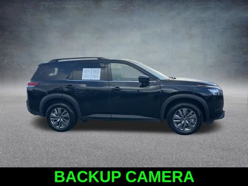 Used 2025 Nissan Pathfinder SV FWD image 4