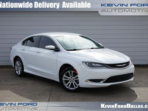 Used 2017 Chrysler 200 Limited Platinum image 1