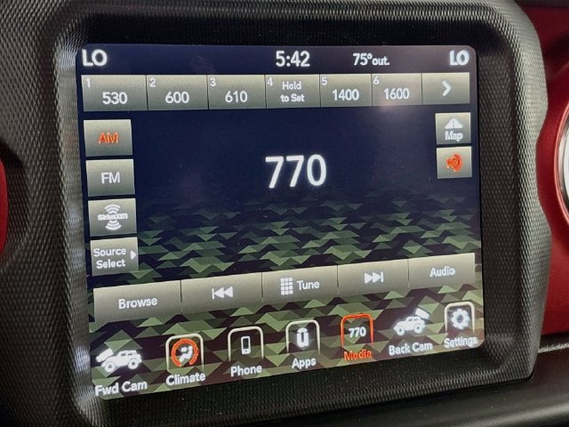 Used 2022 Jeep Wrangler Unlimited Rubicon w/ LED Lighting Group AWD/4WD image 15