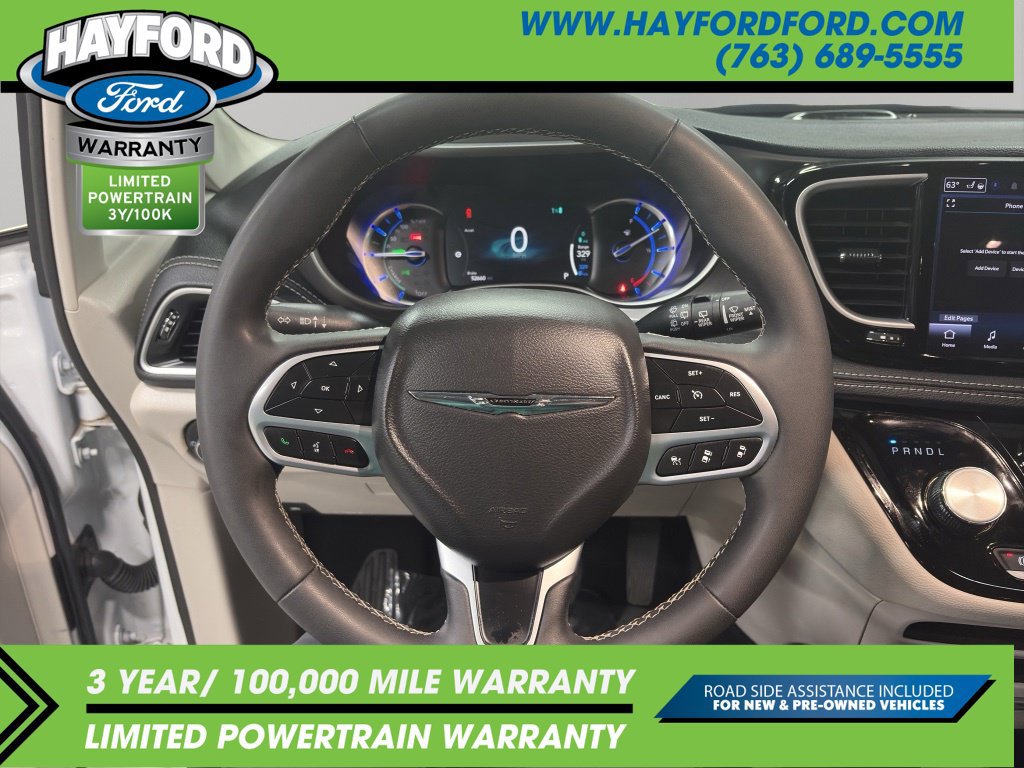 Used 2024 Chrysler Pacifica Limited FWD image 11