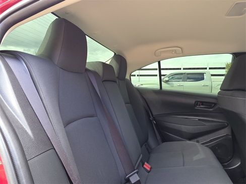 Certified 2025 Toyota Corolla LE image 18