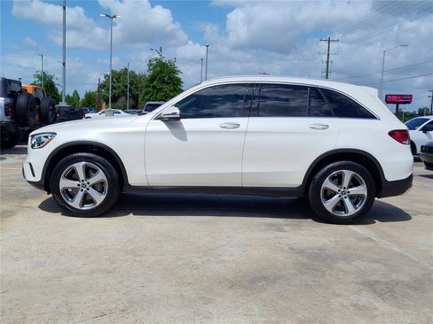 Used 2021 Mercedes-Benz GLC 300 image 3