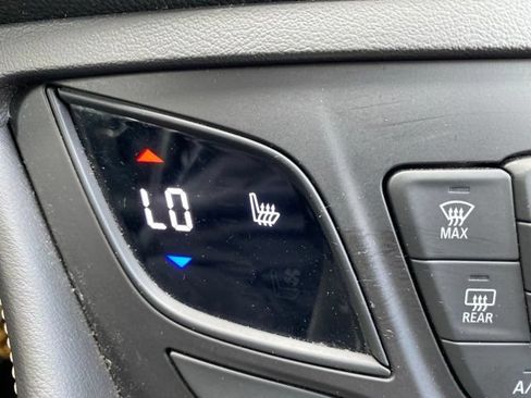 Used 2017 Buick Envision Essence FWD image 4