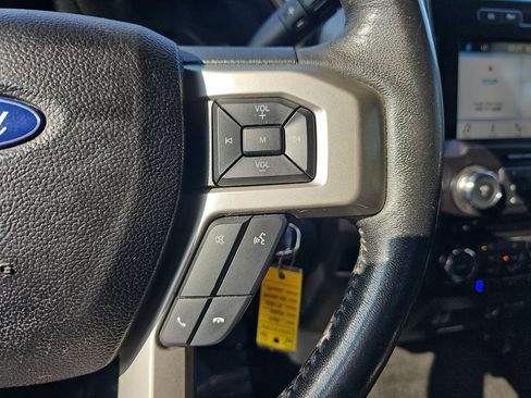 Used 2017 Ford F250 Lariat w/ Lariat Value Package AWD/4WD image 18