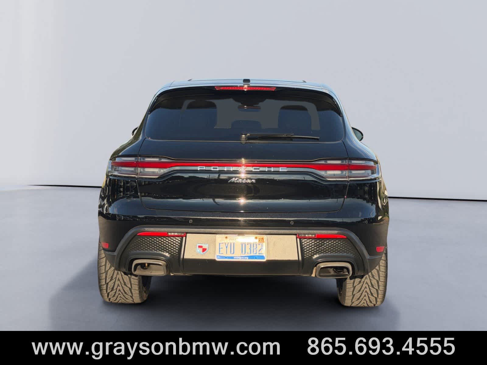 Used 2025 Porsche Macan AWD/4WD image 4