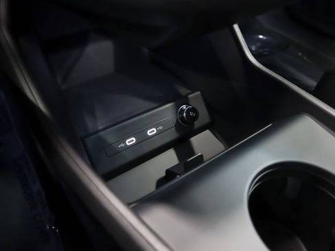 Certified 2024 Audi Q4 e-tron Premium Plus image 17