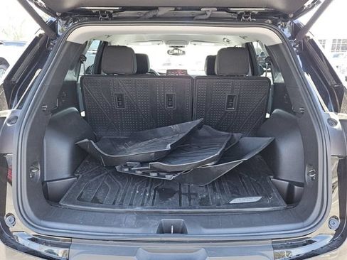 Used 2024 Chevrolet Blazer LT w/ Convenience Package FWD image 13