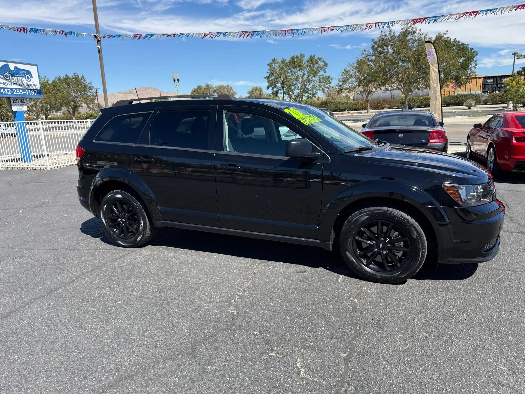 Used 2020 Dodge Journey SE w/ SE Popular Equipment Group FWD image 3