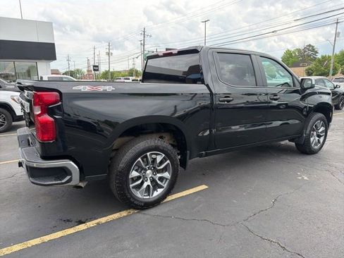 Used 2025 Chevrolet Silverado 1500 LT AWD/4WD image 6