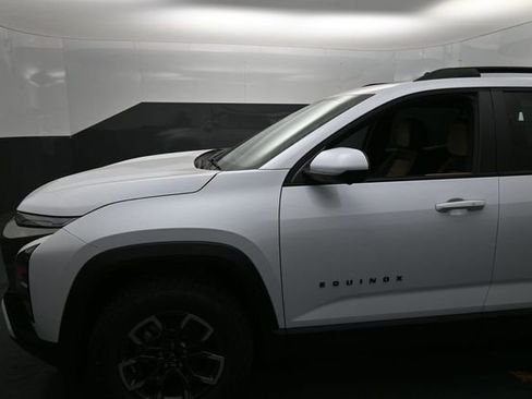 New 2026 Chevrolet Equinox ACTIV AWD/4WD image 23