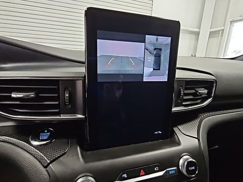 Used 2020 Ford Explorer ST w/ ST Street Pack image 19