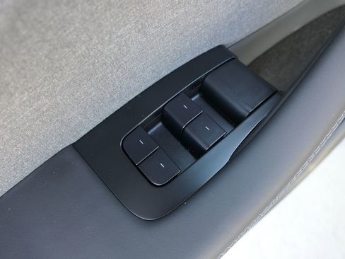 Used 2025 Tesla Model 3 Long Range image 14