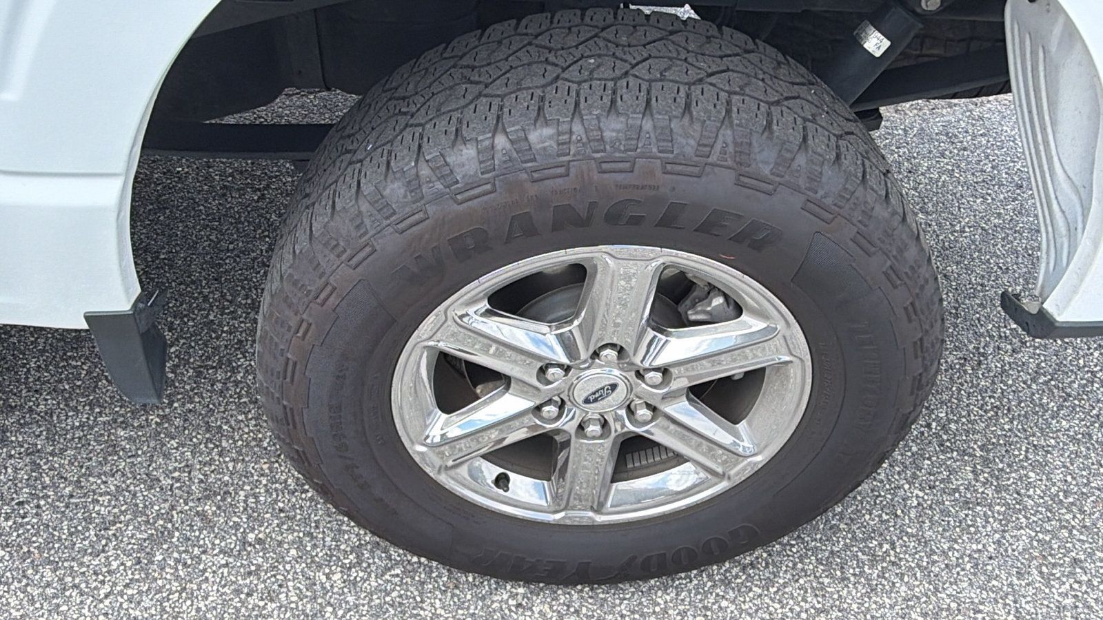 Used 2025 Ford F150 XLT w/ Equipment Group 301A Standard AWD/4WD image 12