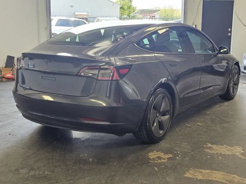 Used 2019 Tesla Model 3 Standard Range Plus RWD image 4