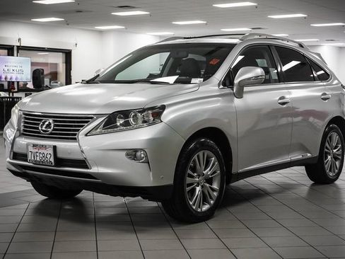 Used 2013 Lexus RX 450h AWD w/ Navigation Pkg image 3