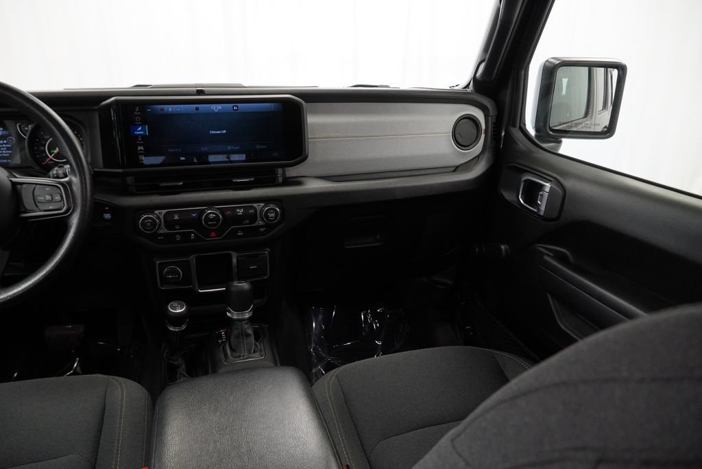 Certified 2024 Jeep Wrangler Unlimited Sport AWD/4WD image 19