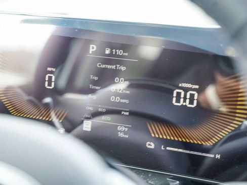 New 2026 Kia Carnival EX FWD image 27