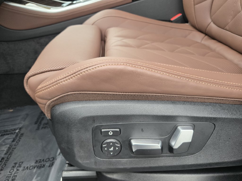 Used 2026 BMW X5 xDrive50e w/ M Sport Package AWD/4WD image 27