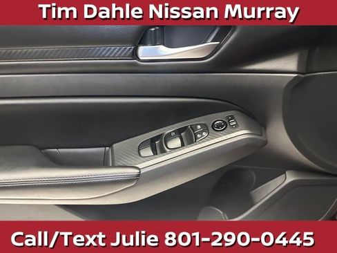 Used 2025 Nissan Altima 2.5 SV AWD/4WD image 22
