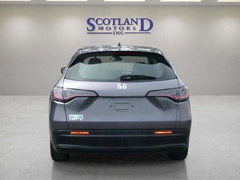 Used 2025 Honda HR-V LX image 7