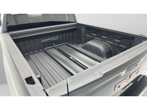 Used 2021 GMC Sierra 1500 AT4 AWD/4WD image 9